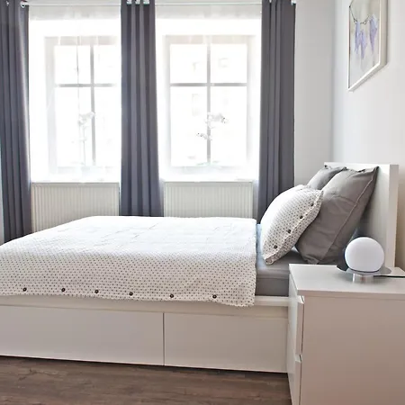 R&j Apartment