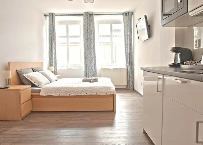 R&j Apartment